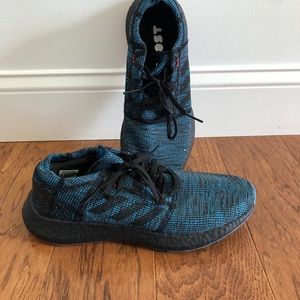Adidas Ultraboost size 9.5 - Great Support!
